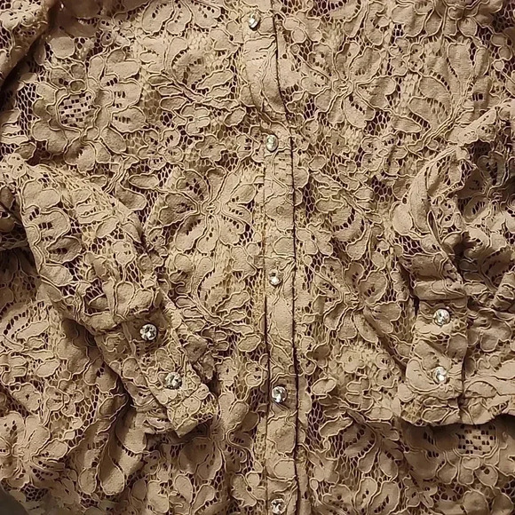 Lace Blouse with Built-in Tank - Picture 2 of 3